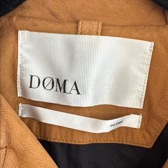 Doma Women's Camel Brown Leather Jacket with Silver Accents, Size Medium - Picture 2 of 4